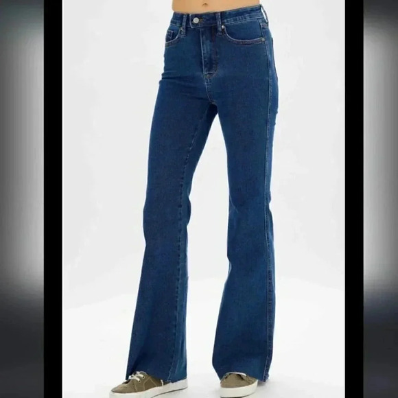 Judy Blue Size 5/27 Flare Dark Wash Blue Jeans Casual Stretch Figure Flattering - Picture 2 of 15